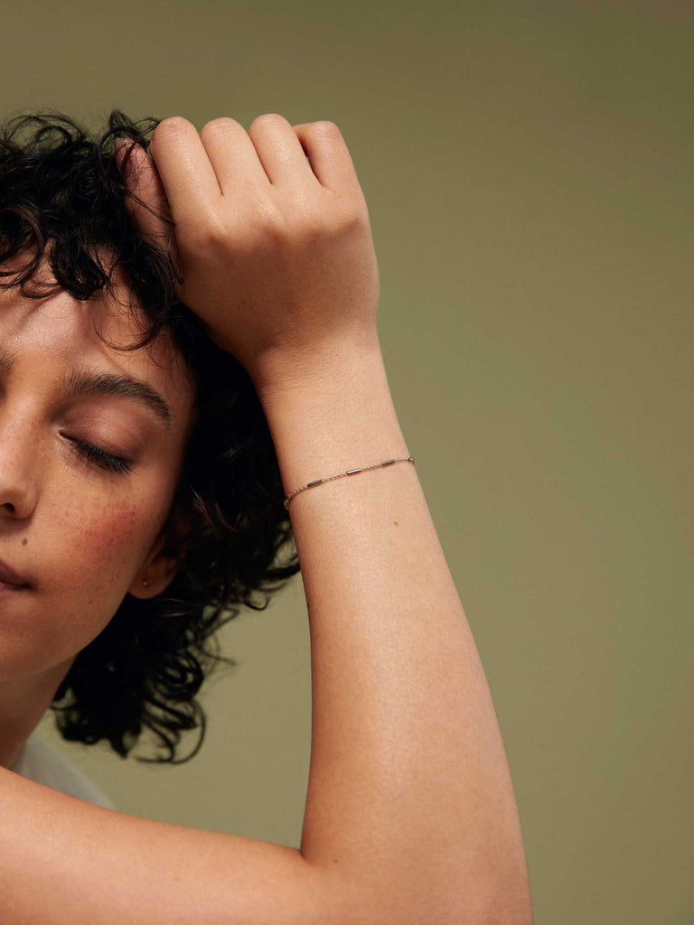 Zartes Armband mit Stäbchen | Goldarmband von DEAR DARLING BERLIN