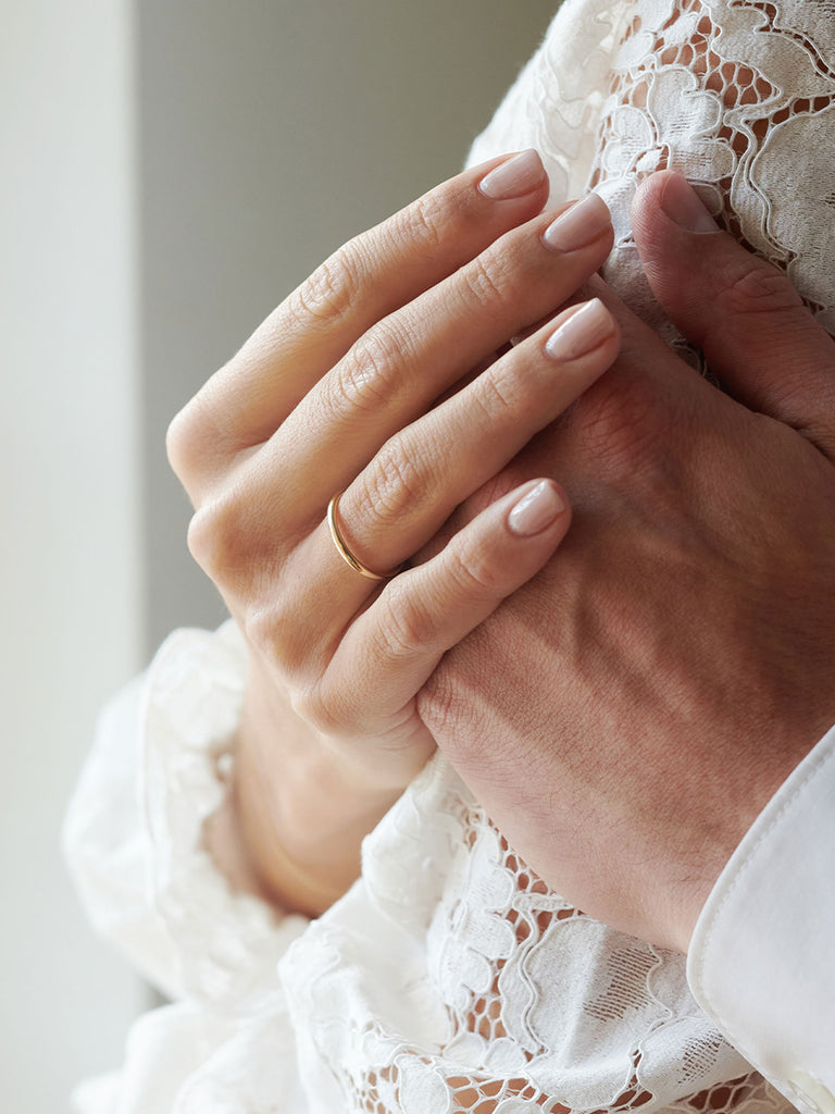 Nachhaltiger Ehering für Sie und Ihn | Echtgold & schmal von DEAR DARLING BERLIN