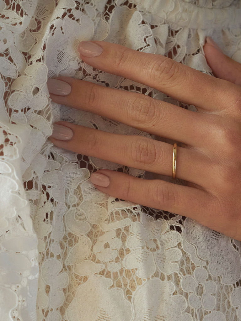 Nachhaltiger Ehering für Sie und Ihn | Echtgold & schmal von DEAR DARLING BERLIN