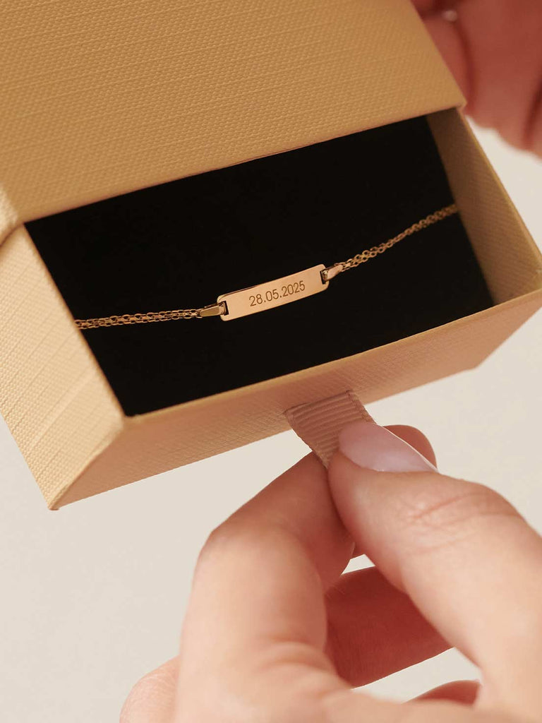 Armband für Kinder mit Gravur aus 14k Echtgold Produktbox