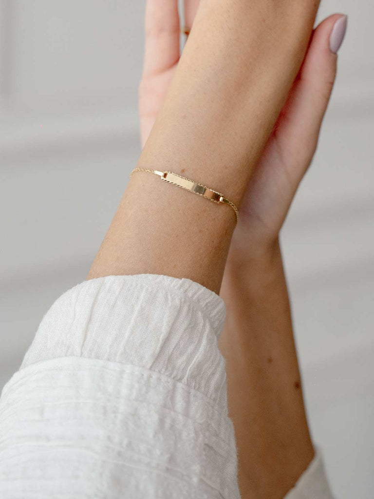 Armband Alba für Kinder mit Gravur | 14k Echtgold von DEAR DARLING BERLIN