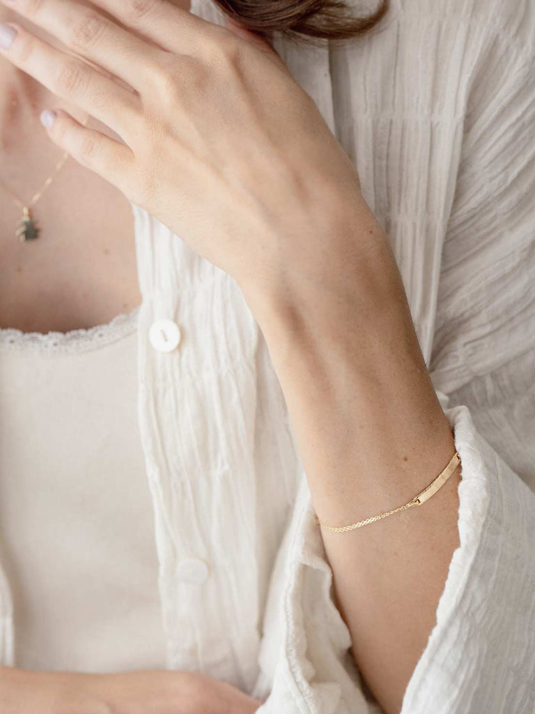 Armband Alba für Kinder mit Gravur | 14k Echtgold von DEAR DARLING BERLIN