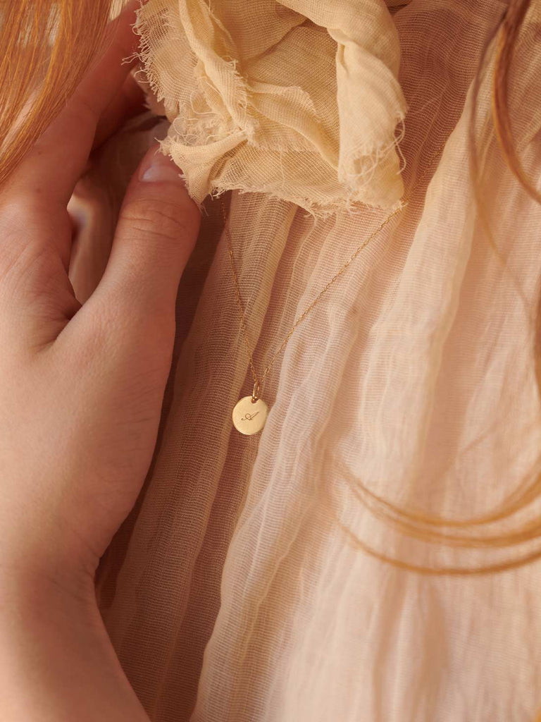 Anhänger mit Gravur Stella | Personalisierbar | 14k Gold von DEAR DARLING BERLIN