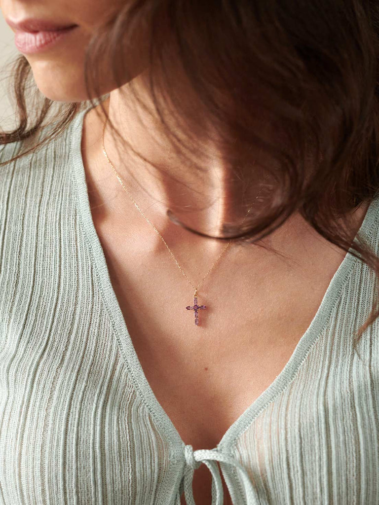 Kreuzkette für Kinder Amalia | 14k Echtgold  von DEAR DARLING BERLIN