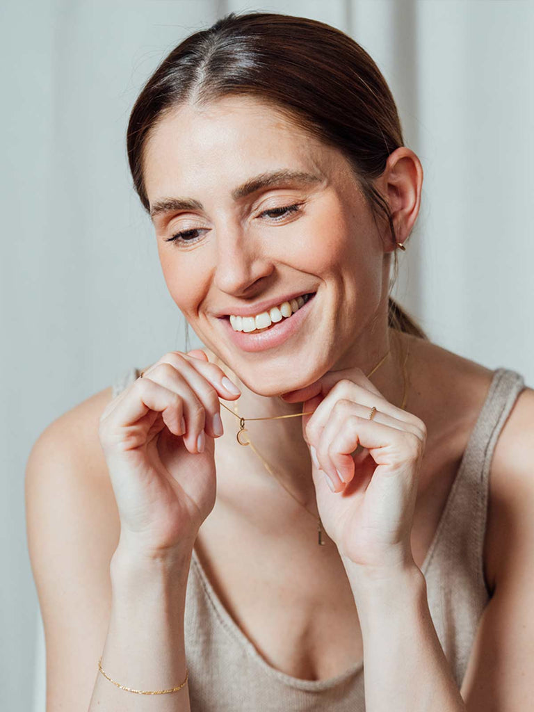 Kette mit Buchstaben Gold | 14k Echtgold von DEAR DARLING BERLIN