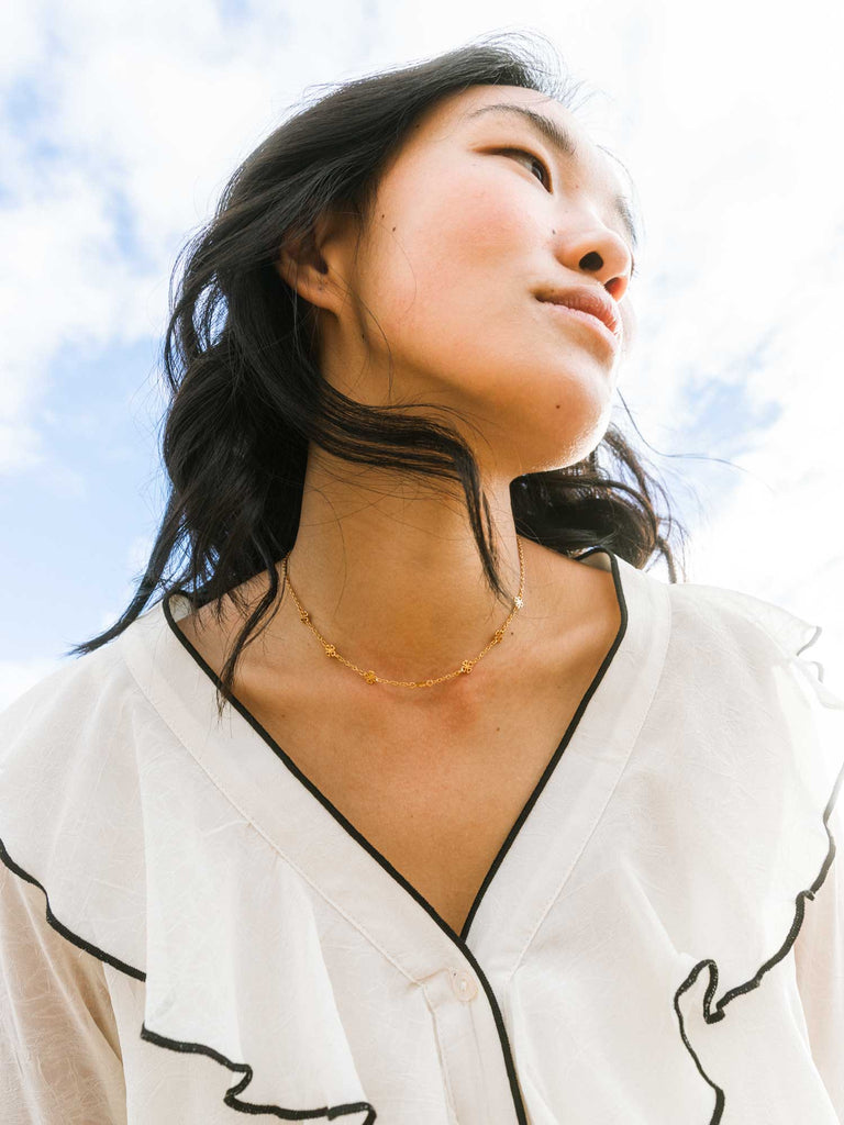 Mini Love Clover Halskette | Kleeblatt Kette | Glücksbringer von DEAR DARLING BERLIN