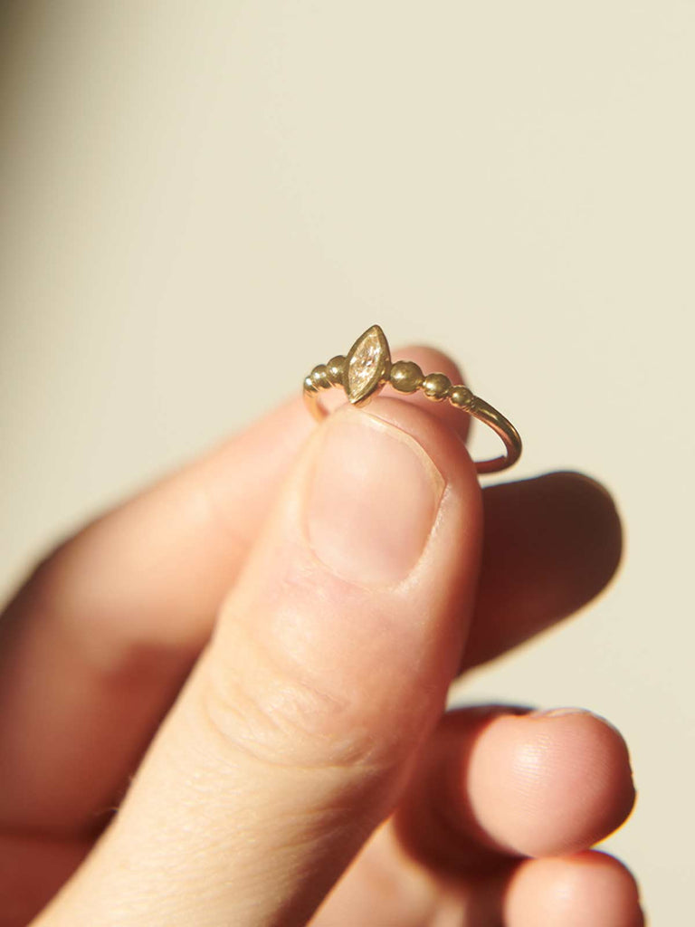 Ring Isla | Verlobungsring mit Marquise Lab Grown Diamant von DEAR DARLING BERLIN