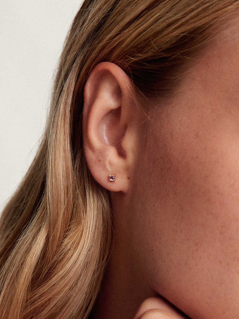 Geburtsstein Februar Ohrringe | 14k Echtgold von DEAR DARLING BERLIN