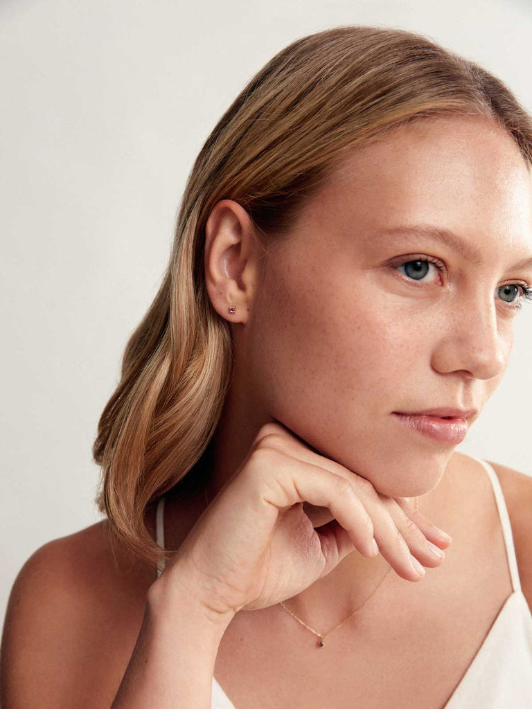 Geburtsstein Dezember Ohrringe | 14k Echtgold & Iolite von DEAR DARLING BERLIN