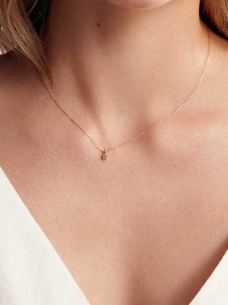 Geburtsstein März Halskette | 14k Echtgold & Aquamarine von DEAR DARLING BERLIN