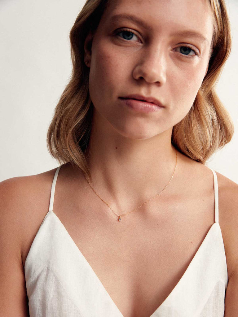 Geburtsstein März Halskette | 14k Echtgold & Aquamarine von DEAR DARLING BERLIN