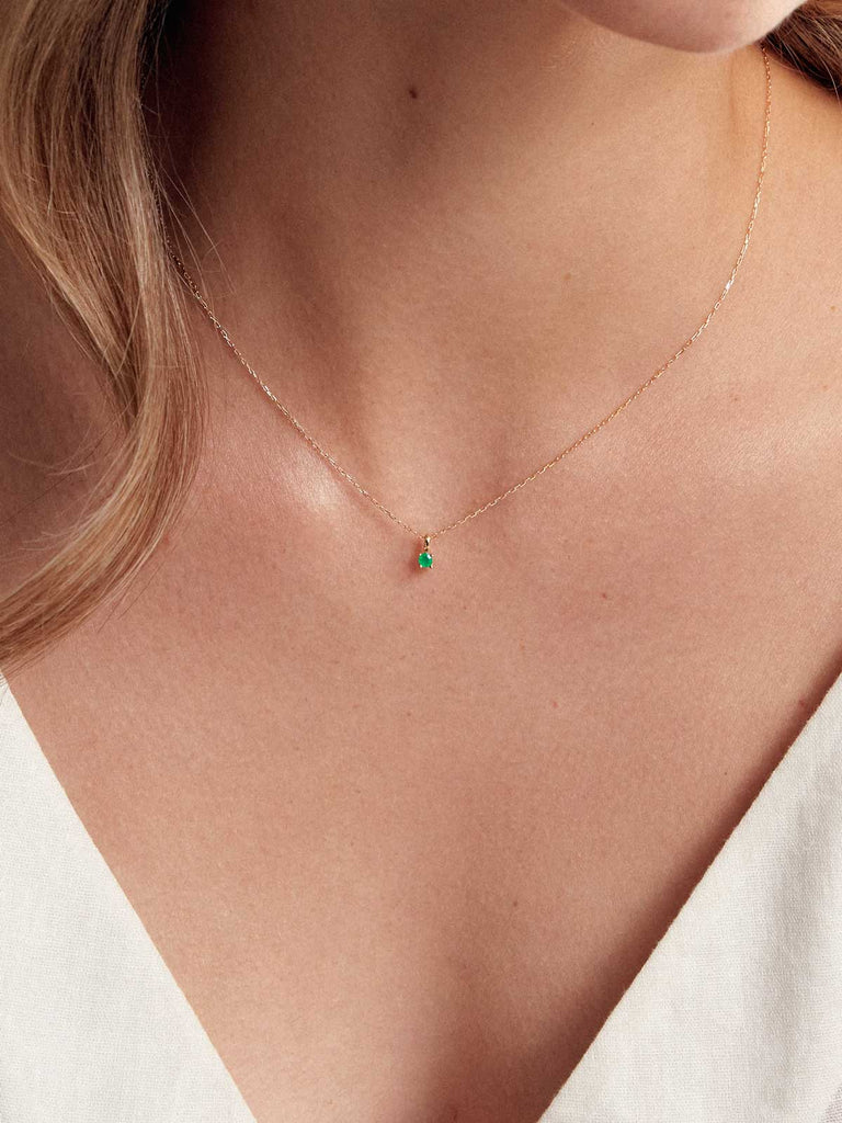 Geburtsstein Mai Halskette | 14k Echtgold & Smaragd von DEAR DARLING BERLIN