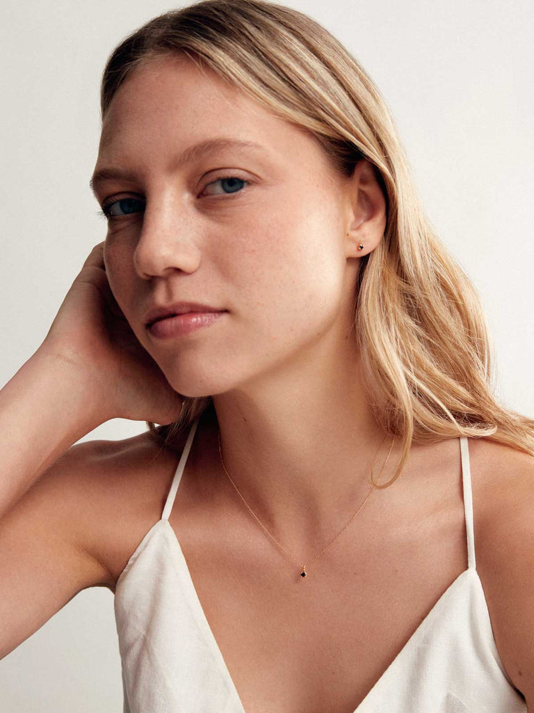 Geburtsstein September Halskette | 14k Echtgold & Saphir von DEAR DARLING BERLIN