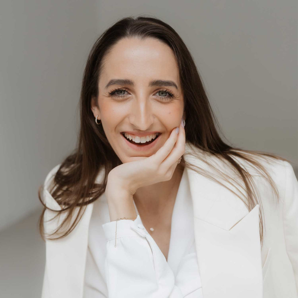 Devae Lisa About Dear Darling Berlin — Sustainable Jewelry