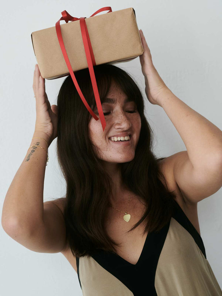 Personalisierbarer Anhänger mit Gravur | 14k Echtgold von DEAR DARLING BERLIN