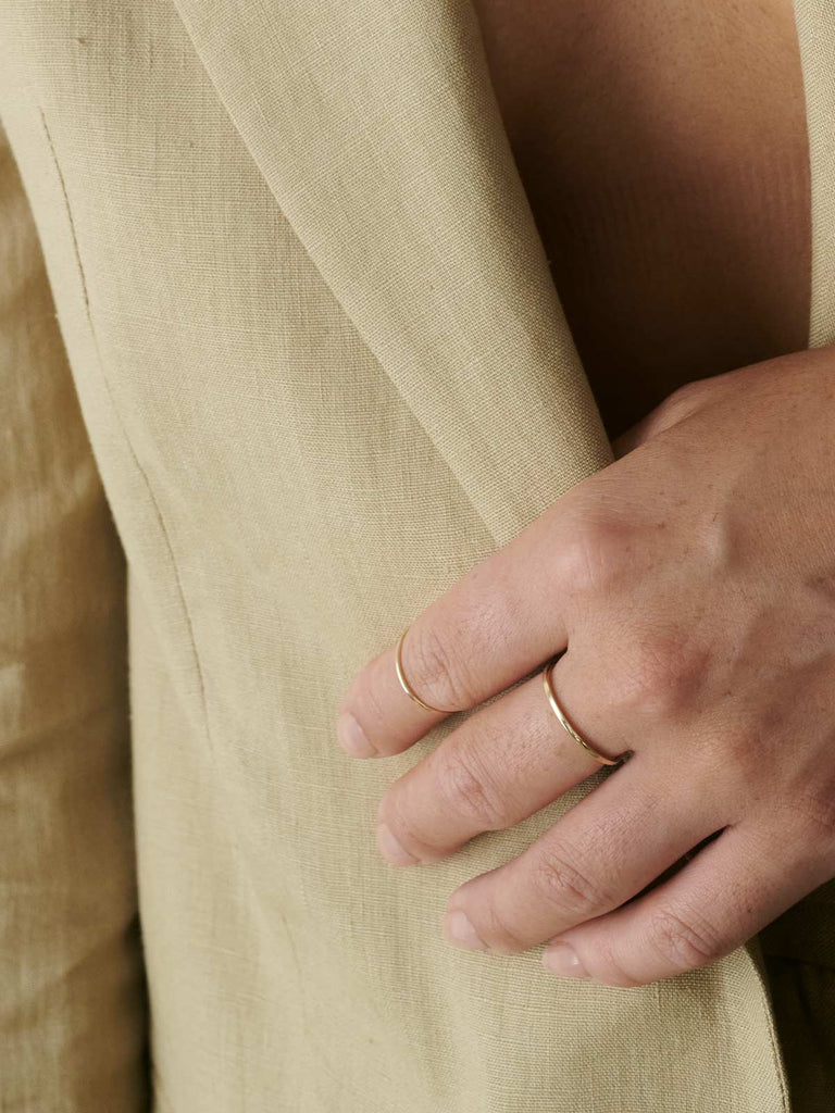 Nachhaltiger 14k Echtgold Ignite Ring von DEAR DARLING BERLIN