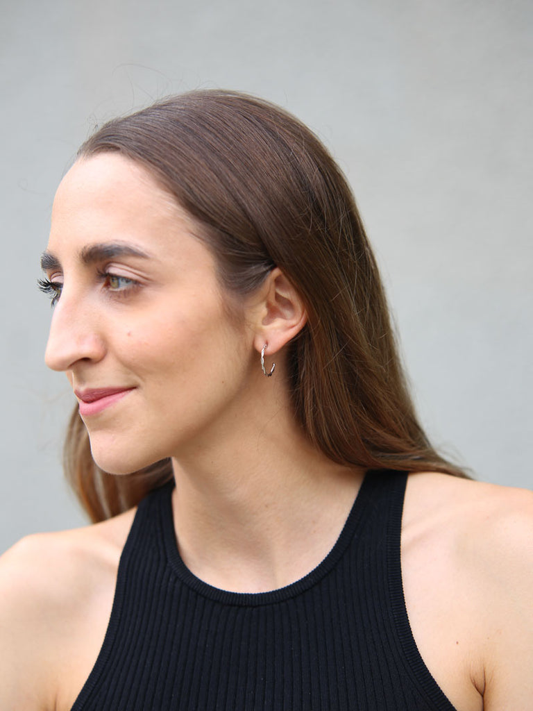 Nachhaltige Twisted Hoop Earrings | Recyceltes Silber von DEAR DARLING BERLIN