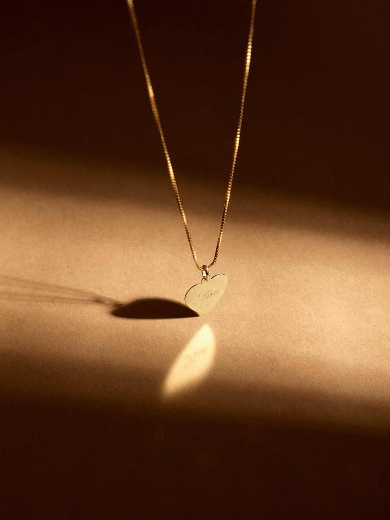 Personalisierbarer Anhänger mit Gravur | 14k Echtgold von DEAR DARLING BERLIN